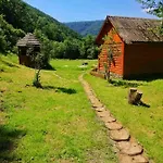 еко під полониною Hébergement de vacances *